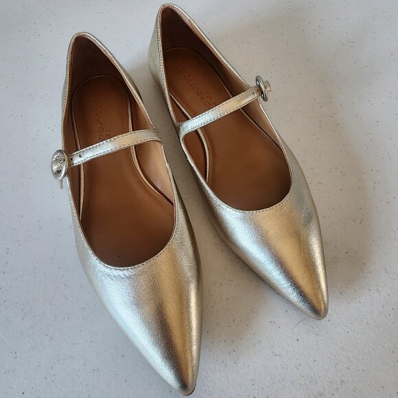 Spendid Gold Mary Jane Flats "NEW" - Picture 2 of 14
